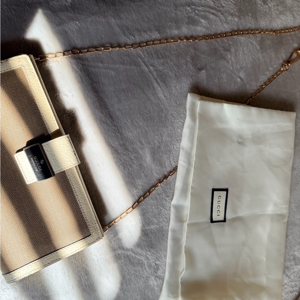 Gucci Tan and Black Leather Clutch